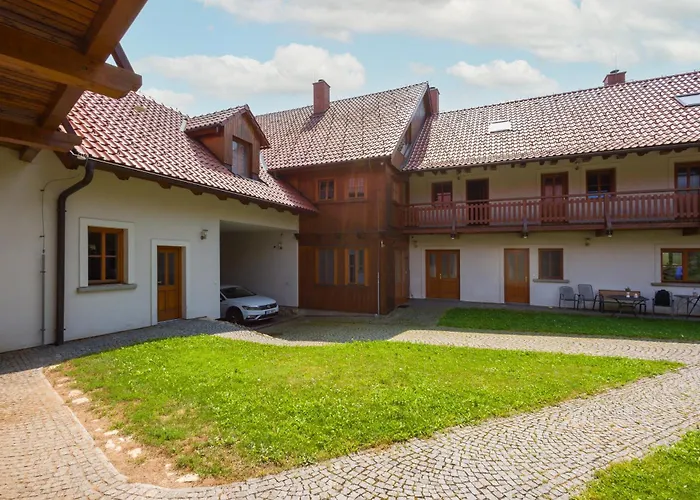 Aparthotel Chlumecky Dvur Chlumek