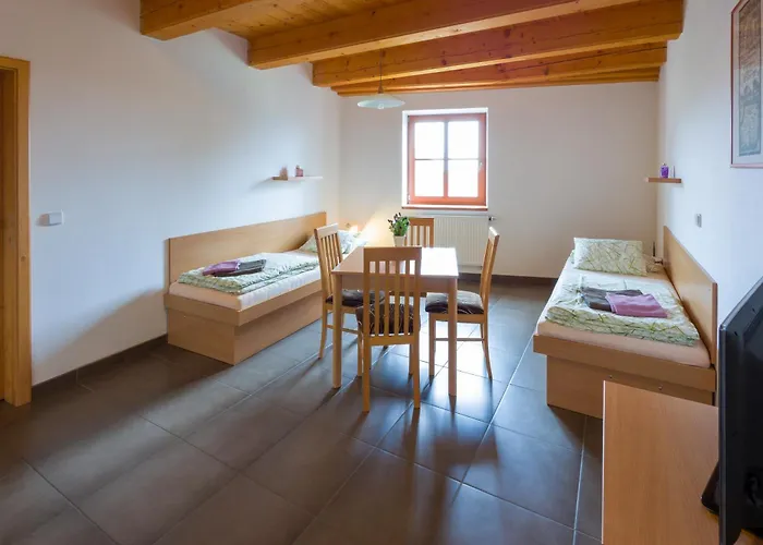 Aparthotel Chlumecky Dvur *